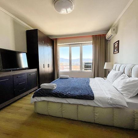 Amazing View Central 1 Bedroom Apartment Pazardzsik Kültér fotó